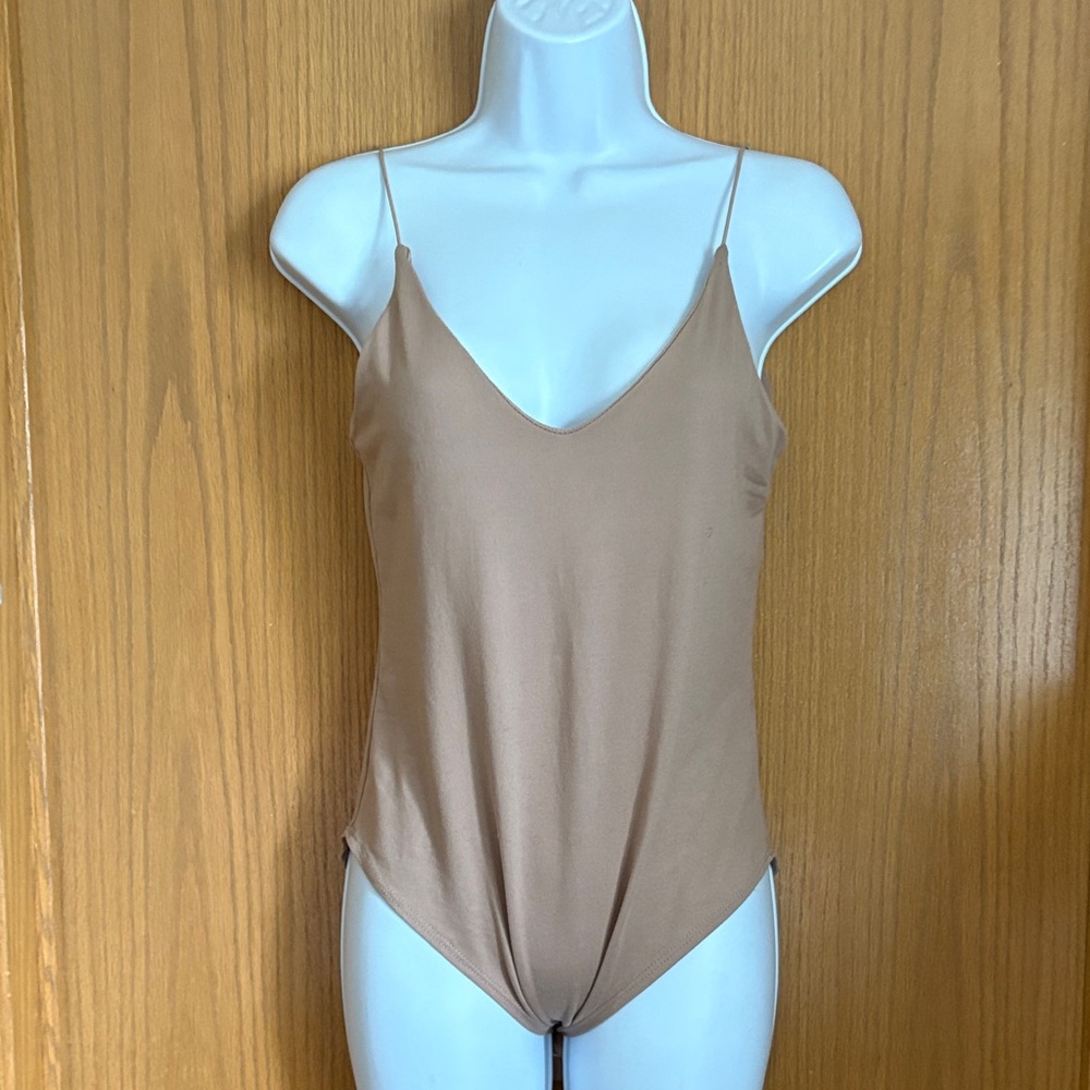 GAZE SIZE S Elegant Tan Women's Camisole Top